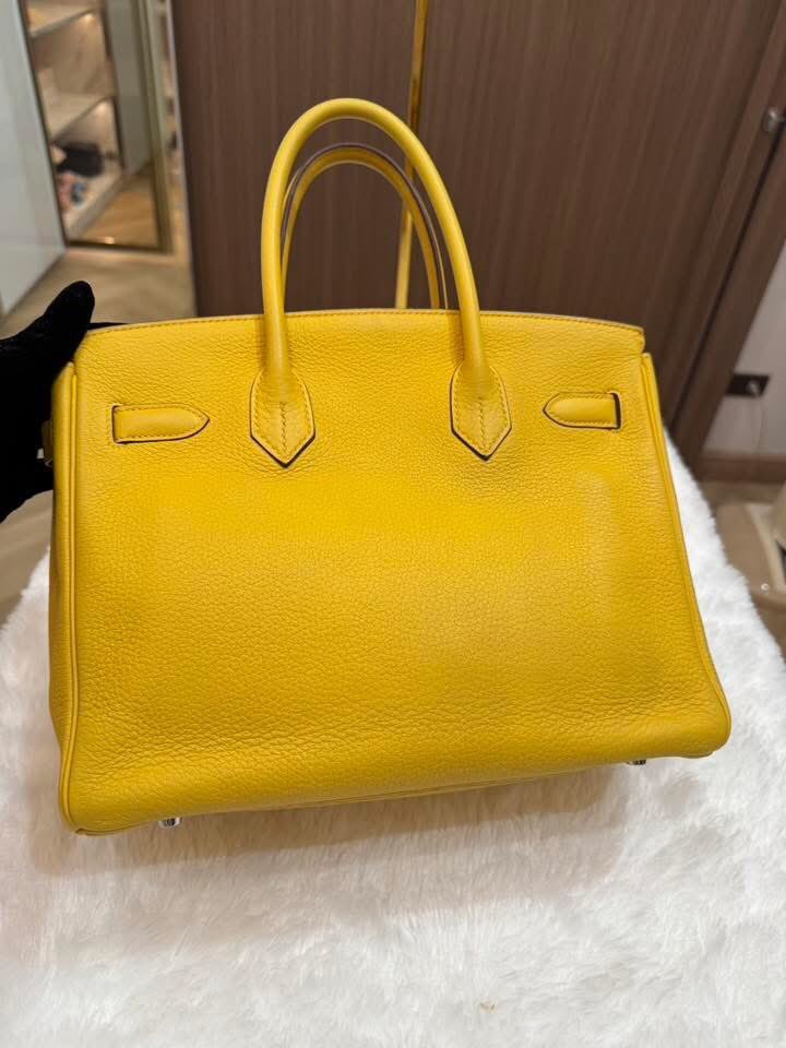 nawazali271's tweet photo. #Birkinhandbag #Hermes #womandesignerbag #bangkok #thailand #authenticitem https://t.co/JJ8CjK8iwc