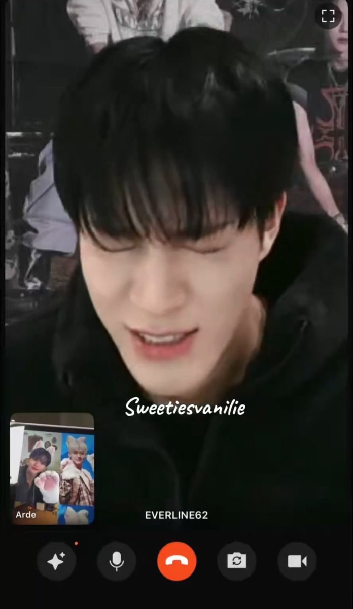 콕𖦊ྀི tweet media