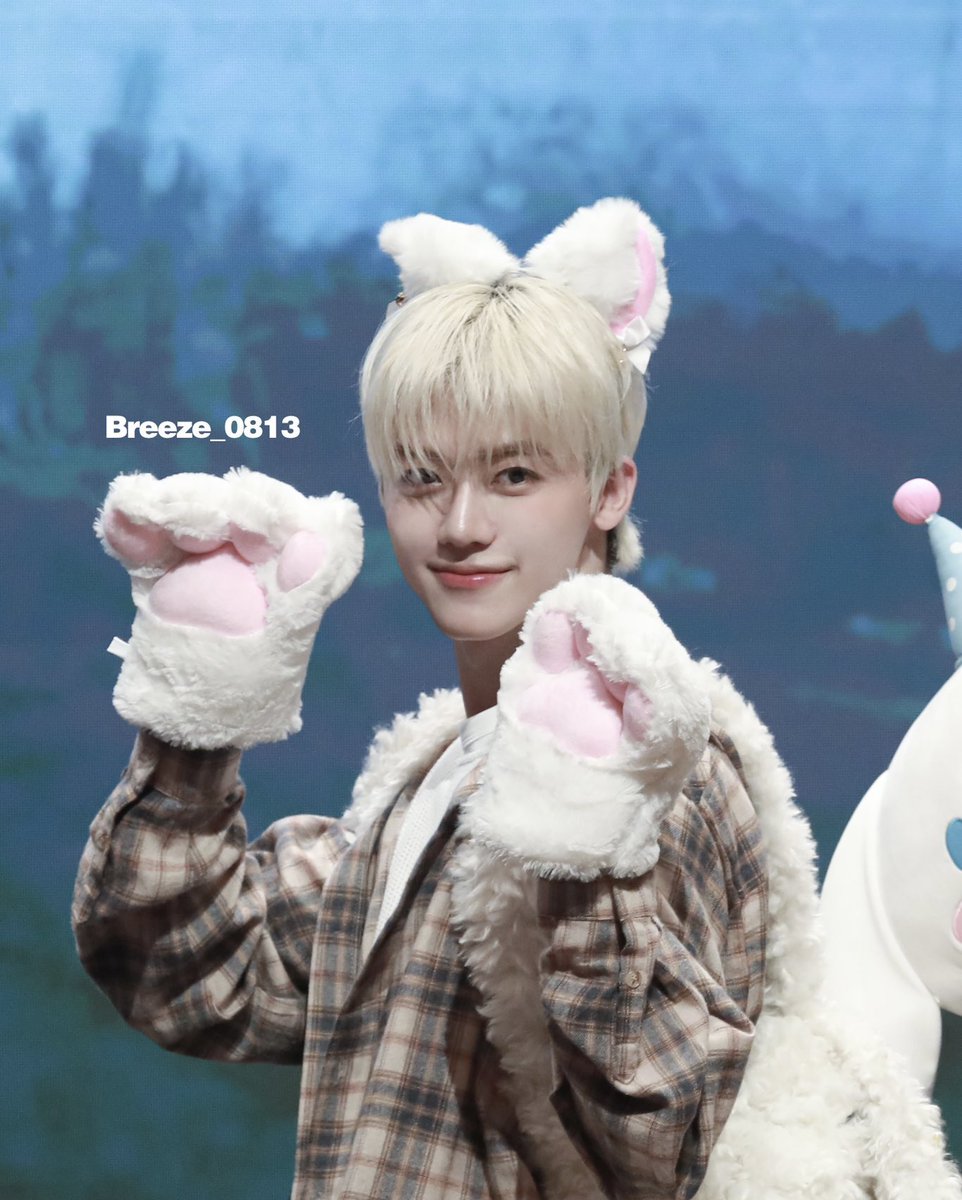 콕𖦊ྀི tweet media