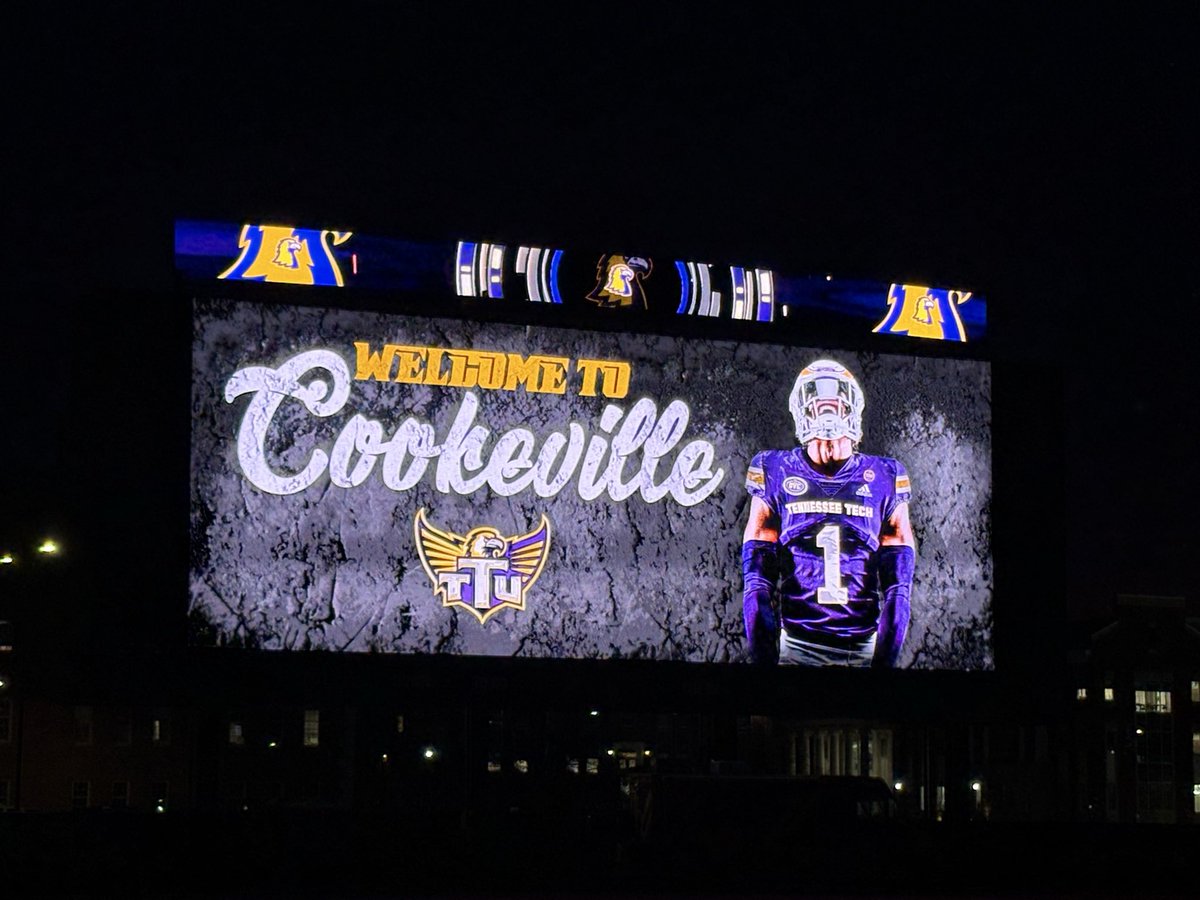 Busy week on the plateau finding the next wave of dudes who want to GRAB A 🪏 🪏🪏🪏🪏🪏🪏🪏🪏🪏🪏🪏🪏and go BACK 💍 to BACK 💍 to BACK 💍 !!!

#WingsUp #Cookvegas #AimHigh