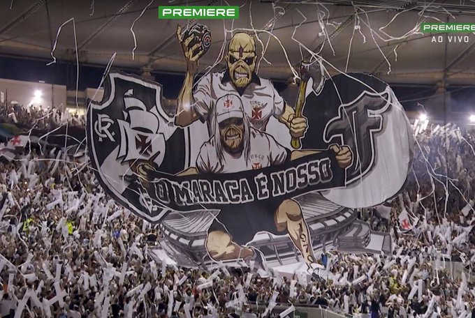 Mosaico 3D da torcida do Vasco no Maracanã.

"O Maraca é nosso"

📷Premiere