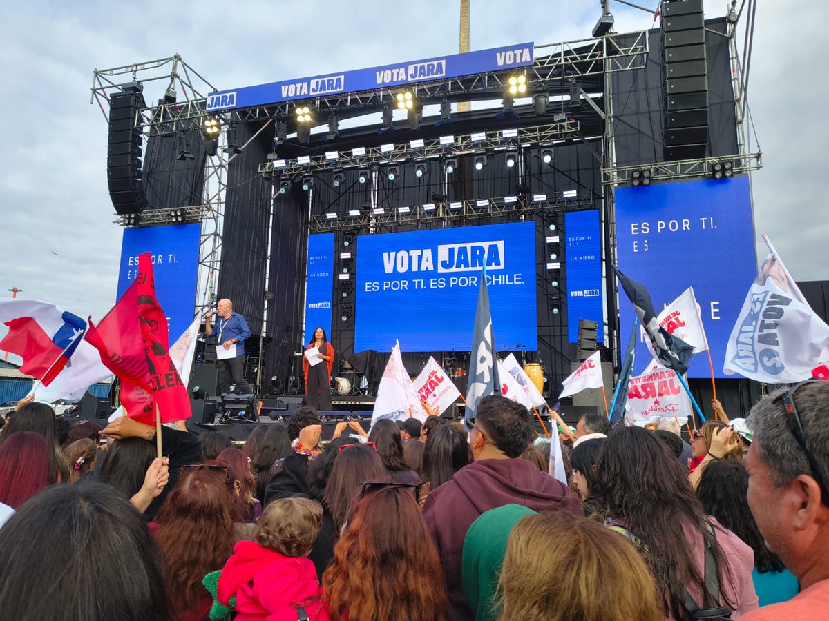 REDUNIChile's tweet photo. 🚨Comando UNI-UTD 
👉Trabajadorxs por @jeannette_jara desplegados en distintos cierres terrritoriales‼️
#Cierrecampaña Coquimbo presentes✊
#cierrecampaña Rancagua presentes presentes✊
Este 14/D lo lograremos
Lxs trabajadorxs de🇨🇱 votamos #JeannetteJaraPresidenta 
#EstoyConJara https://t.co/wAbHwV6ajS