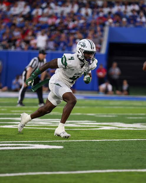 #AGTG After an amazing phone call with <a href="/coachevansfb/">Chris Evans</a>, I am blessed to receive my 2nd D1 opportunity to <a href="/Wagner_Football/">Wagner College Football</a>! Thank you to all of the coaches making it possible!!!

<a href="/FBCoach_Sino/">Terence Sino</a> <a href="/tommasella/">Tom Masella</a> 
<a href="/WarwickFB/">Warwick High School Football</a> <a href="/VinnyLePre/">Vinny LePre</a> <a href="/CoachMumma/">Travis Mumma</a> <a href="/CoachCregger/">Ben Cregger</a>