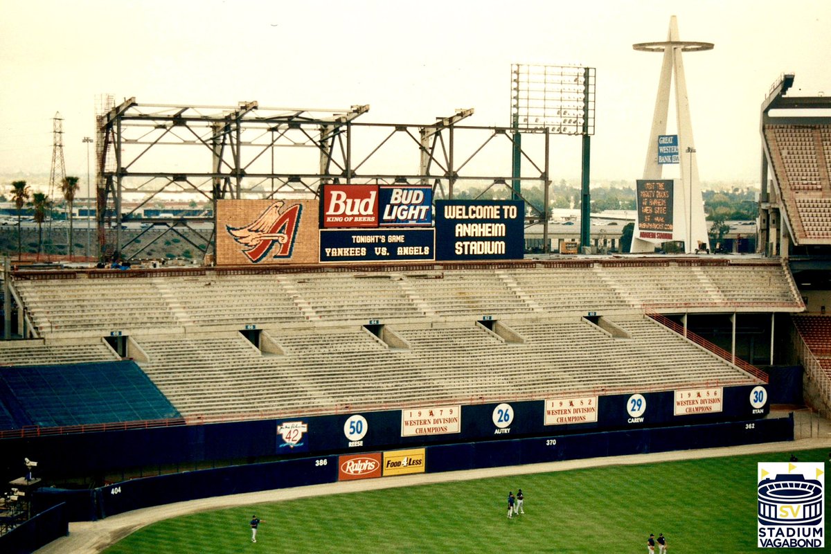 StadiumVagabond's tweet photo. Angel Stadium, Anaheim, CA 🌴
📸 Circa 1997 &amp; 2024
⚾ Home of the LA Angels
🏈 Former home of the LA Rams (1980–1994)
🗓️ Opened: 1966
🪑 Capacity: 45,517

Interior shots show the stadium being downsized after the Rams’ departure 

#LosAngelesAngels #GoHalos #RallyMonkey #MLB https://t.co/rRA5nXvHQR