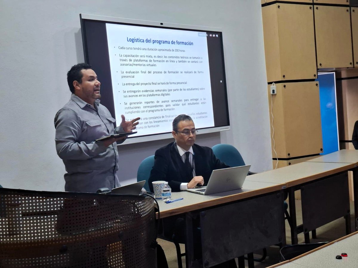 SofttekMX tweet media