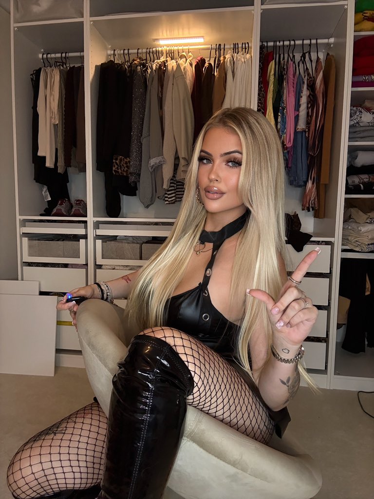 🔥MINI RT-GAME🔥
1/1/1
10 Minuten ( bis 00:40)
Jeder 1 kommi 
Azubi Game hahahah🤏🏾