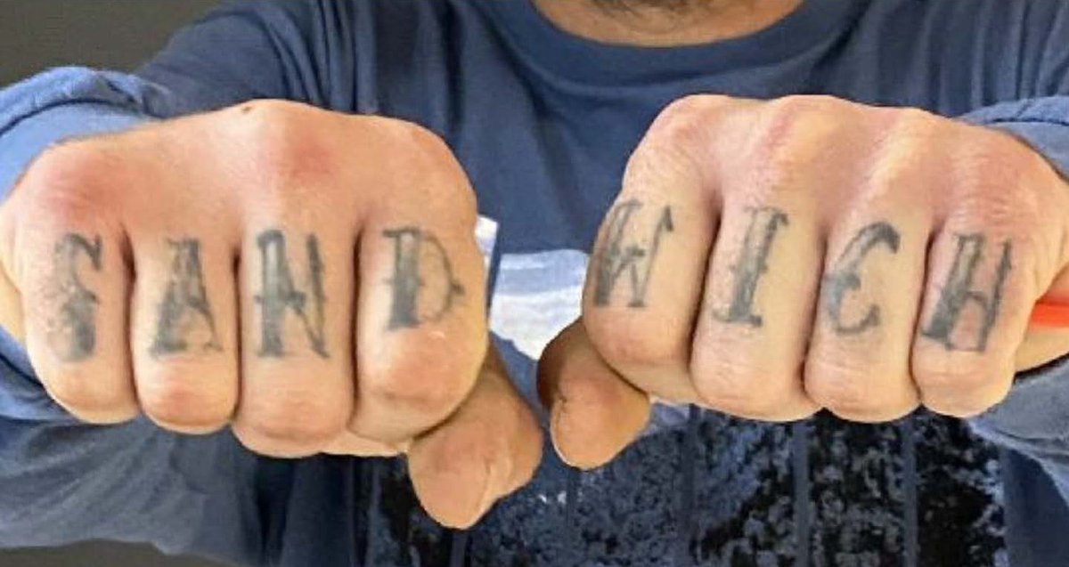 Aurora Police Dept tweet media