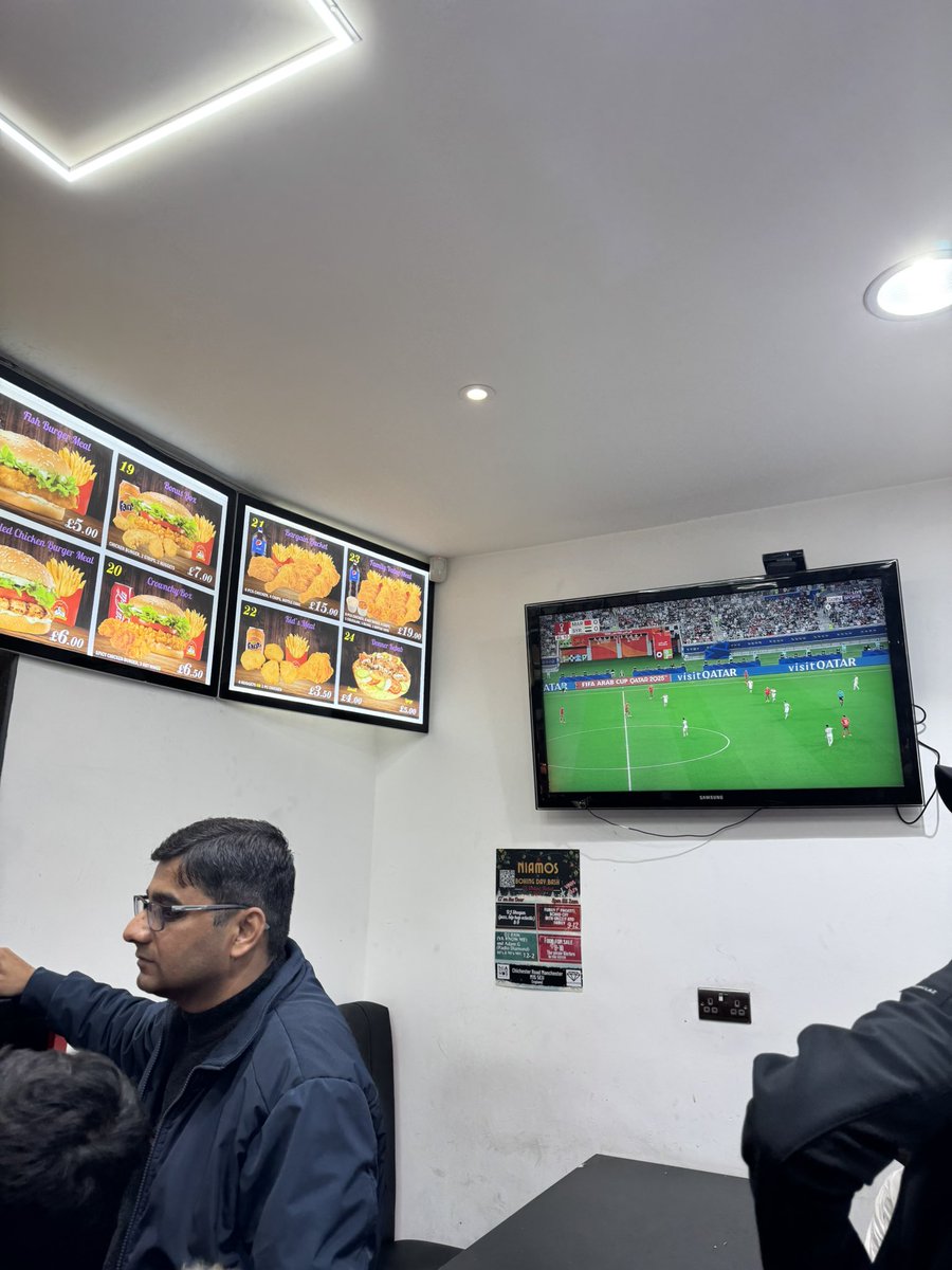 Chicken shop in moss side had a dodgy box

Rule Britannia