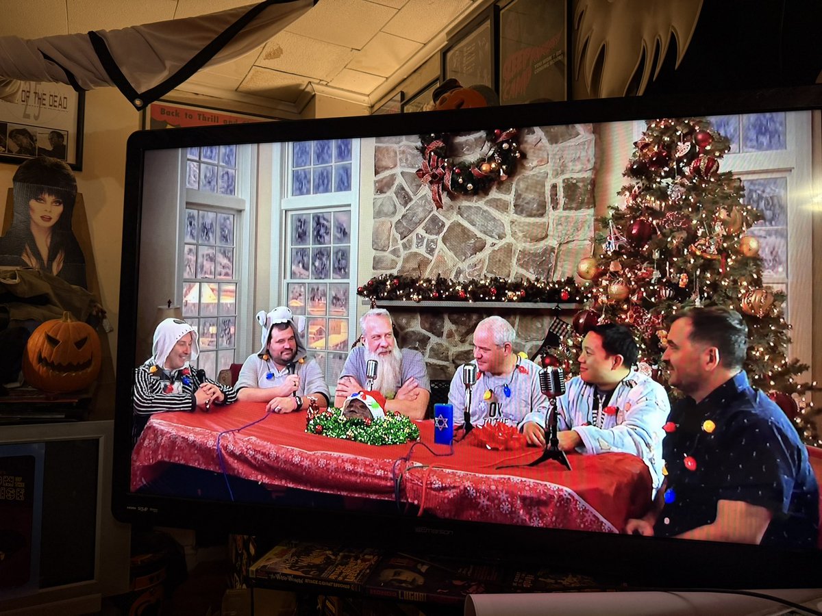 Relistening to all the TESD Christmas episodes and I’m up to 2018, the first year of the video #TESD 🐜🐜🐜