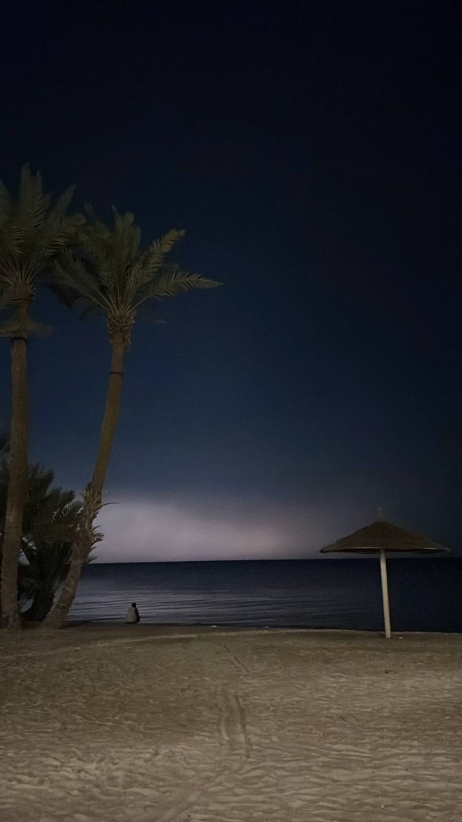 saudi_1ive's tweet photo. 🌅 املج https://t.co/4SURekCq3y