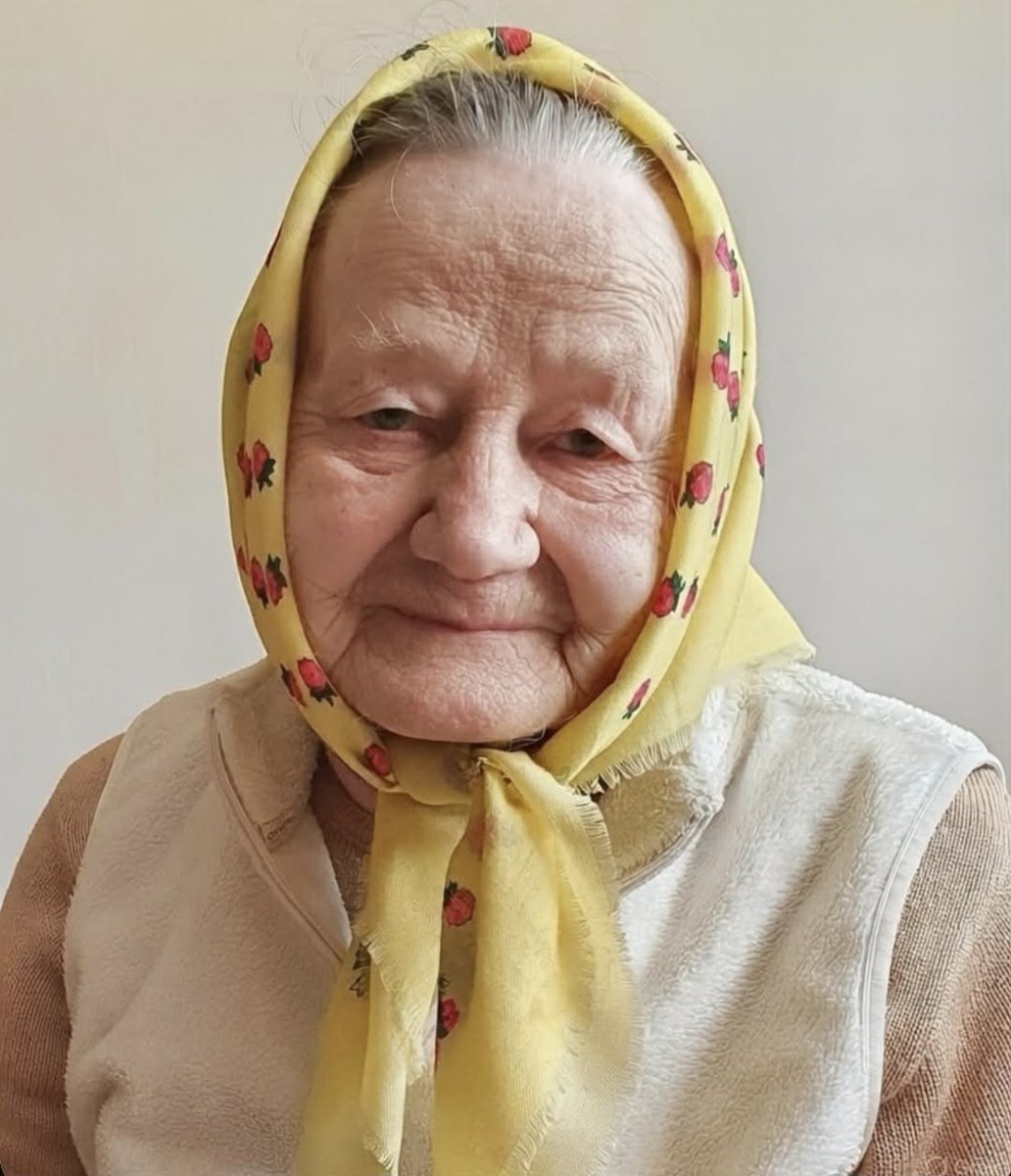 W czwartek wieczorem przeszła z życia do Życia nasza mama, Wiktora Węgrzyniak, z domu Zązel, przeżywszy lat 86 i zostawiając na tym świecie spory kawałek dobrego serca. Pomódlcie się, by jak najszybciej znalazła się w ramionach Boskiego Ojca. +