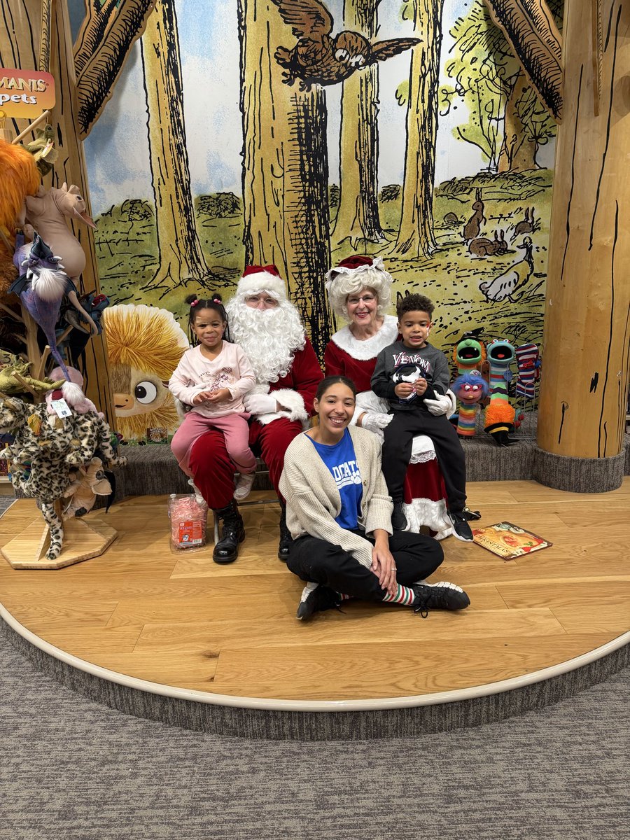 Diane Pedroza tweet media