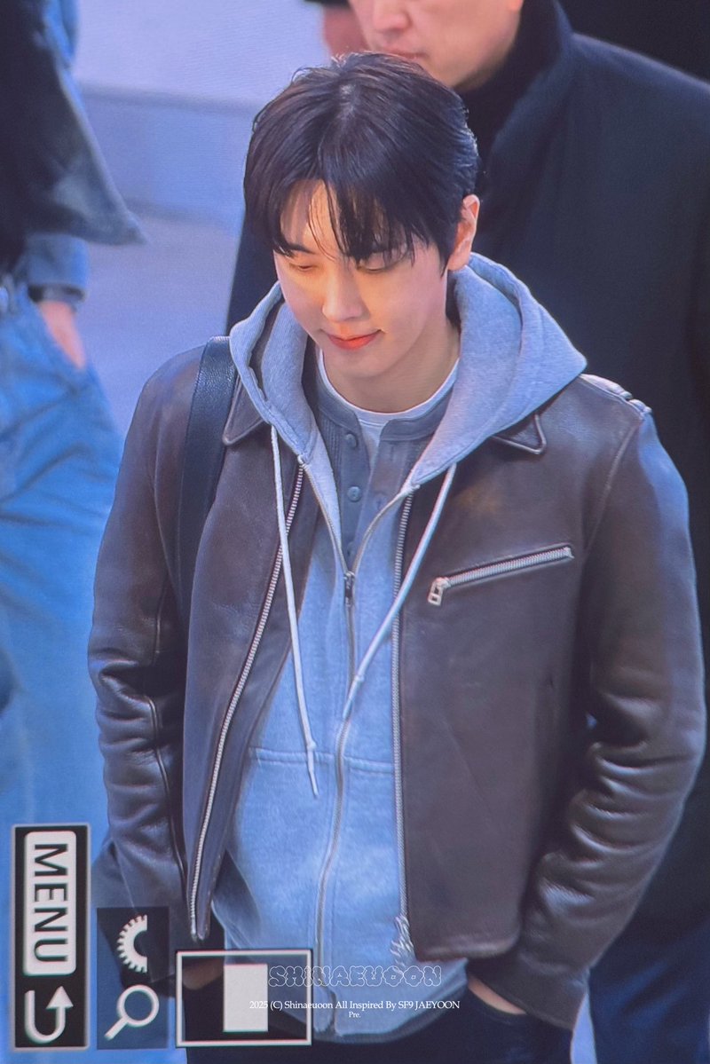 SF9 ジェユン　ツーショット SF9 ヨンビン＆インソン＆ジェユン、夏のスペシャルグラビアを公開