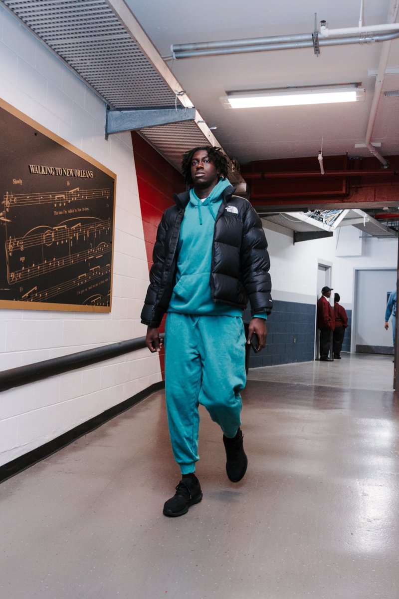 comfy thursday vibes