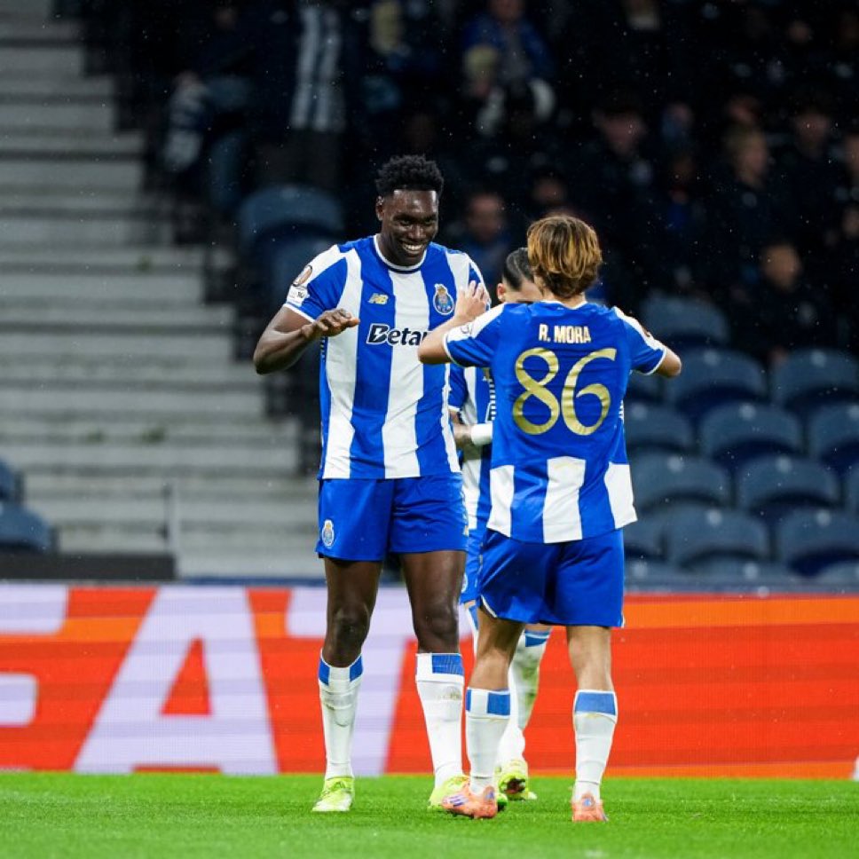 👏 Que JOGÃO de Rodrigo Mora.

Sem dúvida o melhor jogo dele esta época. Precisamos dele assim!
Primeira assistência desta época!🌟