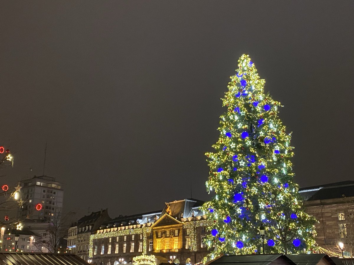 Au cas où …., voilà une Ville qui fête vraiment Noël en respectant nos racines ….Oui C Strasbourg une de mes villes de cœur 😍 👏👏 ⁦<a href="/NantesMetropole/">Nantes Métropole</a>⁩