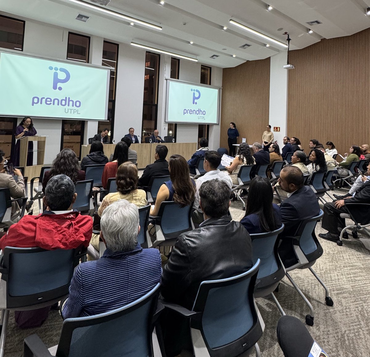 🎓 UTPL tweet media
