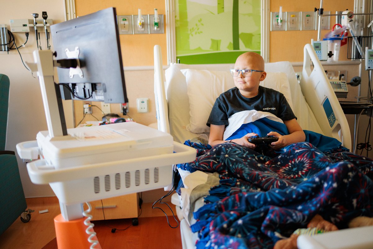 GamersOutreach's tweet image. A GO Kart is a mobile gaming station built for hospitals. 

Staff can roll it room to room so kids can play even when they cannot leave bed.

Easy to clean, adjustable, and ready for modern consoles and adaptive controllers so more kids can join in.