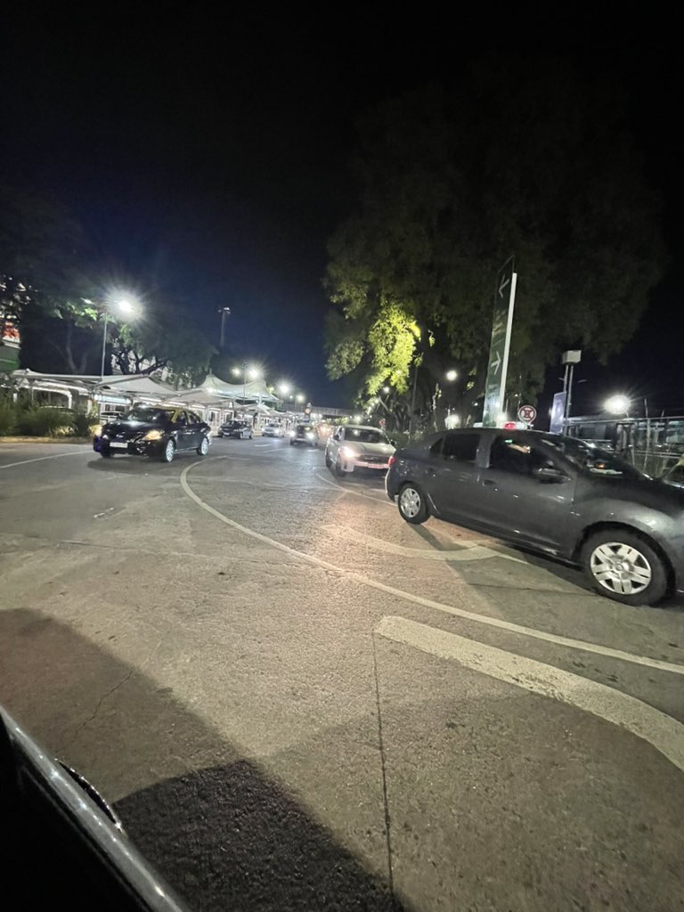 TheRoyaltyKing's tweet image. The traffic is so much better in Aeroparque now that construction is done