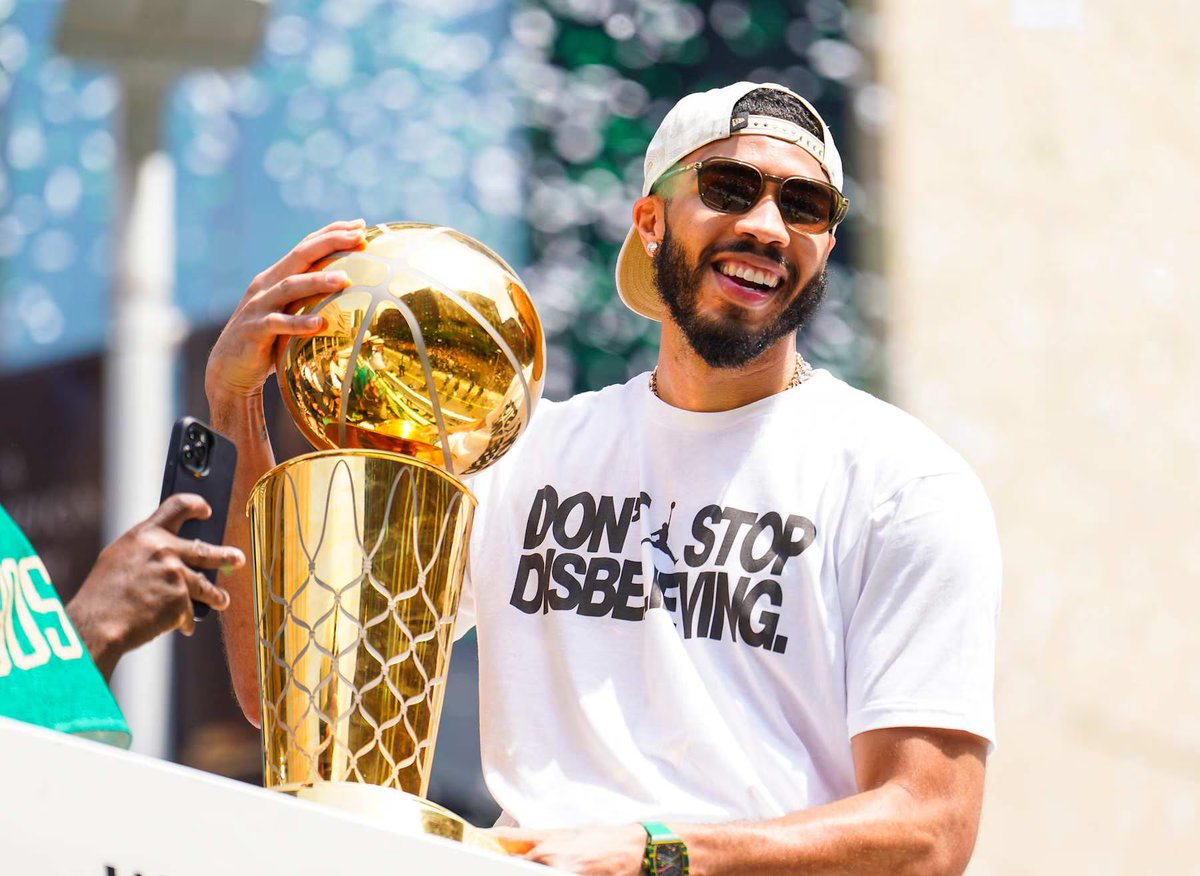Timeless_Hoops tweet picture