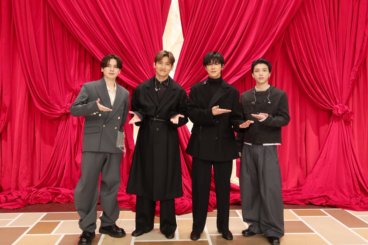 允浩派🎪ユノを応援する👣내가 좋아하는 사람은! U!🎪 (@greenyellow02