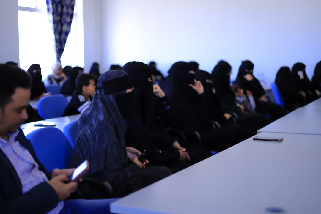 Mayyun_Ar's tweet image. We held a human rights seminar in Taiz, in partnership with the Center for Research and Women’s Development Studies at Taiz University, to strengthen awareness of women’s rights and legal protections
#HumanRightsDay2025 #16Days #NoExcuse @corm_kammoun
📃👇
mayyun.org/news1694.html