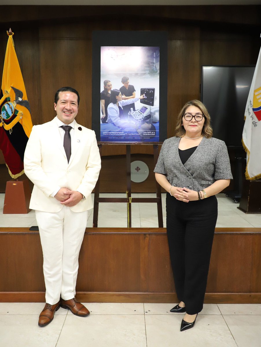 🏥 Junto a la Coordinadora Zonal, <a href="/DraGabMerino/">Dra.GabrielaMerino</a>, y a autoridades del 🏥 <a href="/HGuayaquil/">Hospital Guayaquil</a>; nuestra Gerente Dra. Karla Alvarado, participó en el Lanzamiento del tercer volumen de la revista científica “Especialidades HAGP”. 

#ElNuevoEcuador
