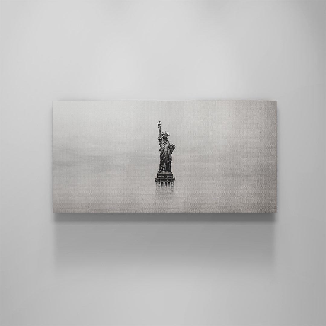 ikonick_xyz's tweet image. Unmoved. Unshaken. Unafraid.🇺🇸🗽
“Lady Liberty - B&amp;amp;W”

🚨Black Friday Sale Now Live🚨
Our Biggest Sale Of The Year — Up To 40% OFF.
Shop Now @ the 🔗 in Bio!

#LadyLiberty 
#BlackFridaySale 
#CanvasArt 
#IKONICK