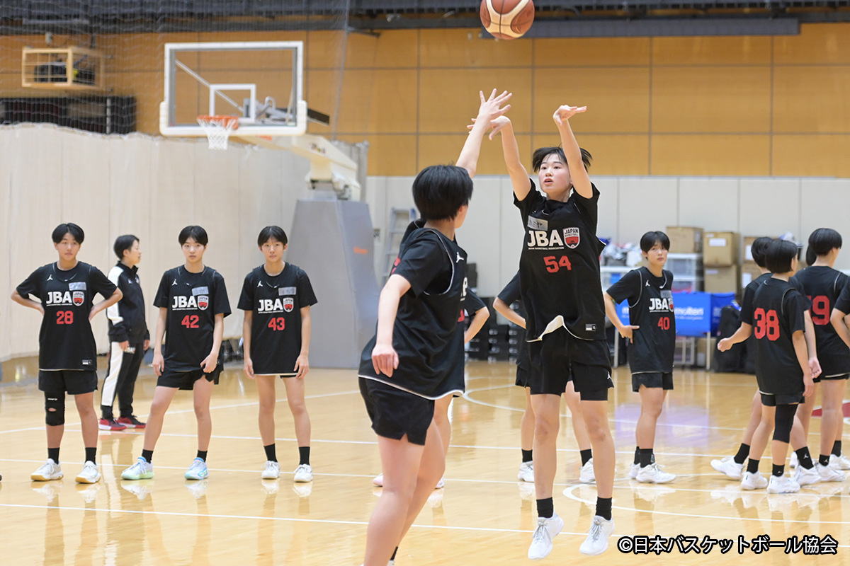 JAPANBASKETBALL's tweet photo. 🏀ナショナル育成センター(男女)
＼30名➡20名に選考された第2回キャンプ参加メンバー発表／
今週末はU14ナショナル育成センターとジュニアユースアカデミーの第2回キャンプを実施！

👇U14ナショナル育成センター（男女）第2回キャンプ参加メンバー
🗓️12月13日(土)～15日(月)
https://t.co/zdvlkkf9gC

👇U15ナショナル育成センター（男女）第2回キャンプ参加メンバー
🗓️2026年2月1日(日)～3日(火)
https://t.co/MQflTYHjKF

#バスケ #バスケで日本を元気に
