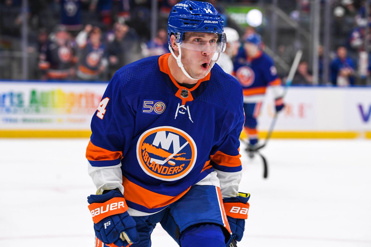 IslesRumor's tweet image. Bo Horvat's lower body injury is not believed to be serious and he will be listed as day-to-day per Patrick Roy.

The Islanders caught a break. #Isles