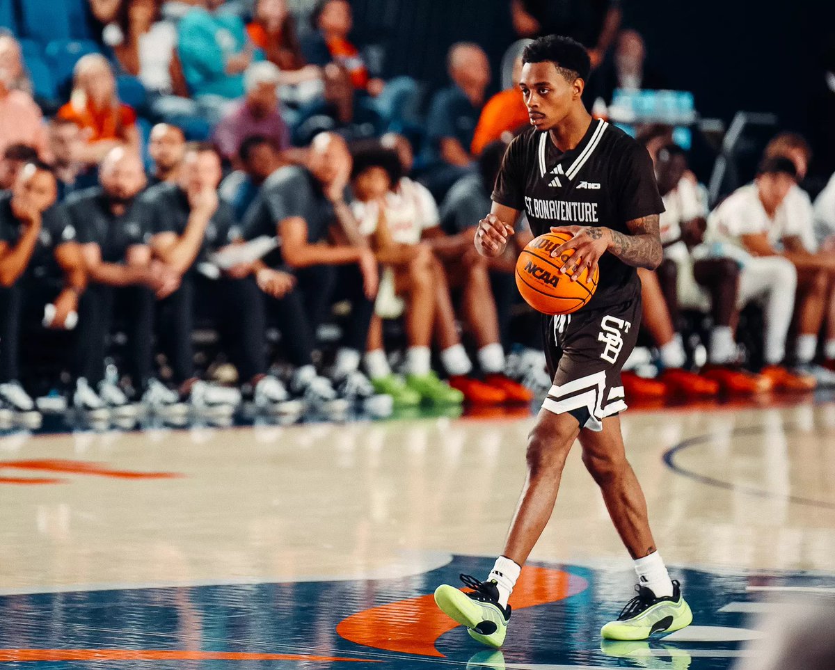RedRejection32's tweet photo. Dasonte Bowen is 19-2 as the Bonnies starting PG. 🐺 https://t.co/sdFFOsbxOa