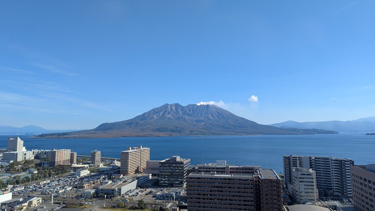 YuukiYuukipilot's tweet photo. This experience reinforced my belief that history becomes more visible when maps are mentally turned upside down and when local culture is examined within long standing oceanic networks. https://t.co/EJLedmYnKJ