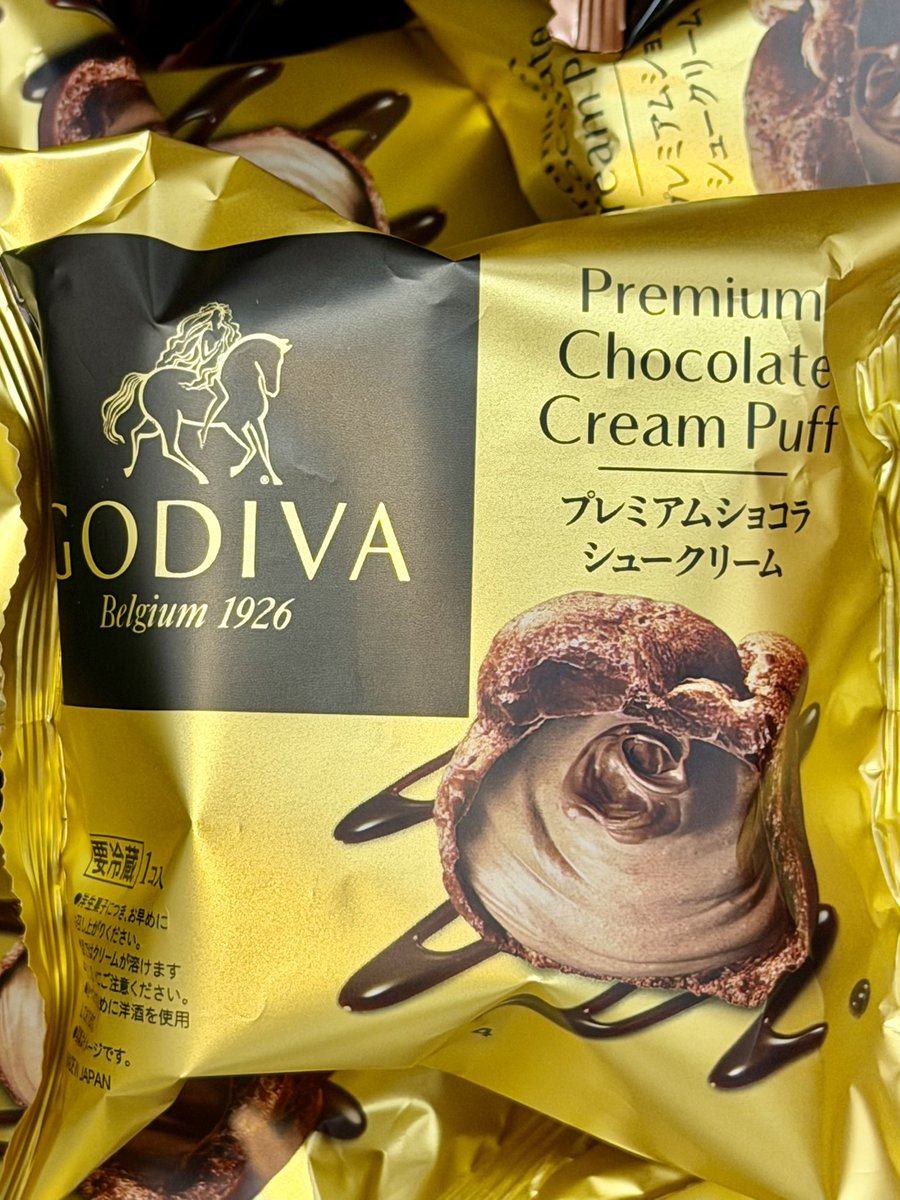 今日の甘くておいしいもの 😋 #ひかえめに言ってクリーム多め