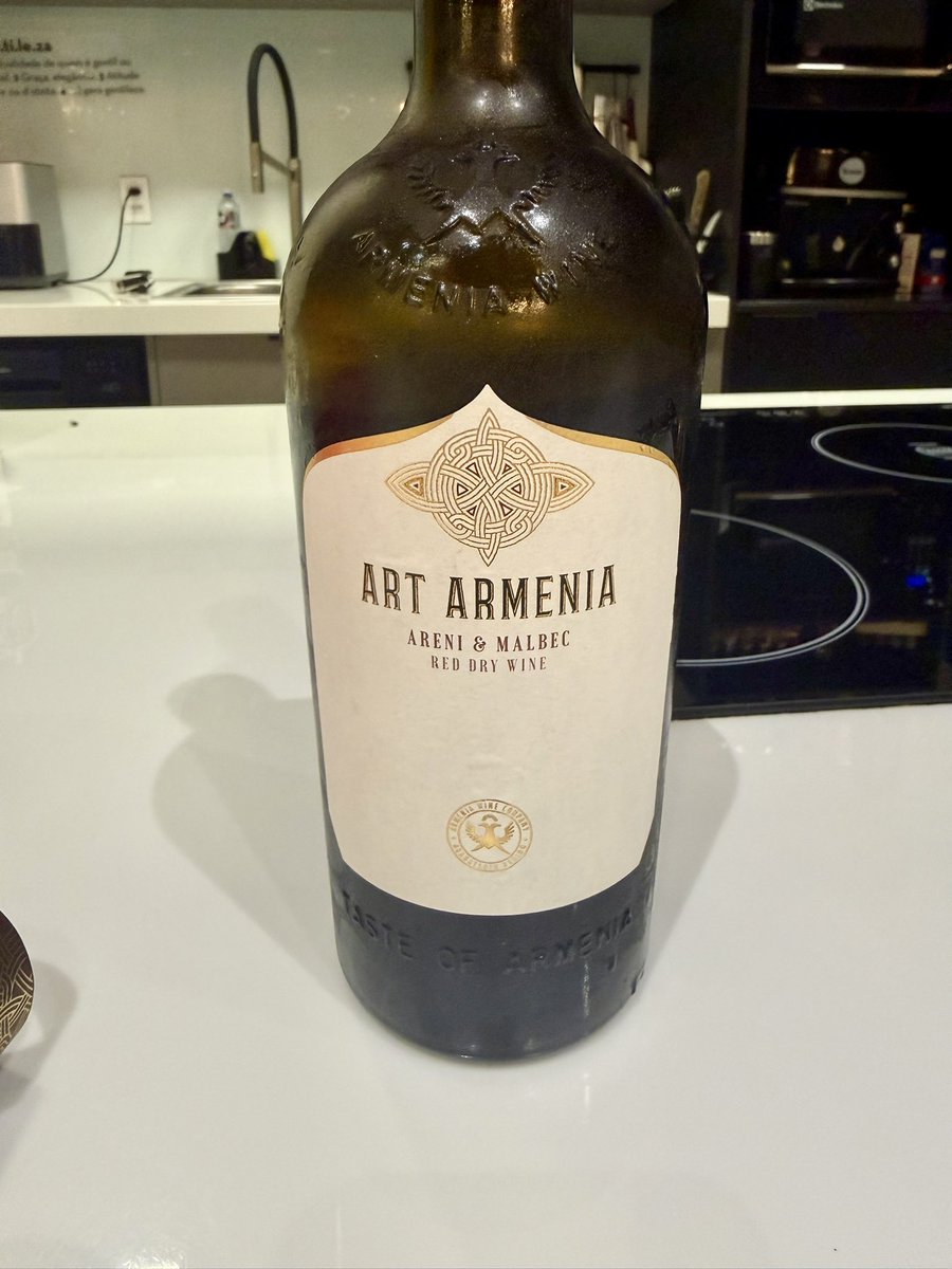Bora de rótulo da Armênia!
