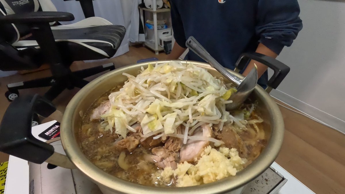 wan_room's tweet photo. 【動画投稿のお知らせ】
おはようございます！

本日20時、新作公開します！

インフルに倒れたたるたるを
なんとか救うために奮闘してきました💊🔥

お楽しみに🏁

#わんるーむ https://t.co/VcZiGC62jK