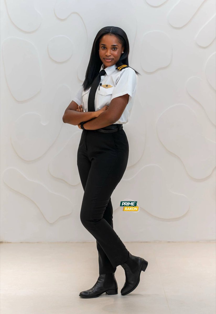 prime_rakon's tweet photo. 👩‍✈️JUST IN: Ramii becomes Ghana's youngest pilot at 20

#PrimeRakon https://t.co/tlmMaXPKcT