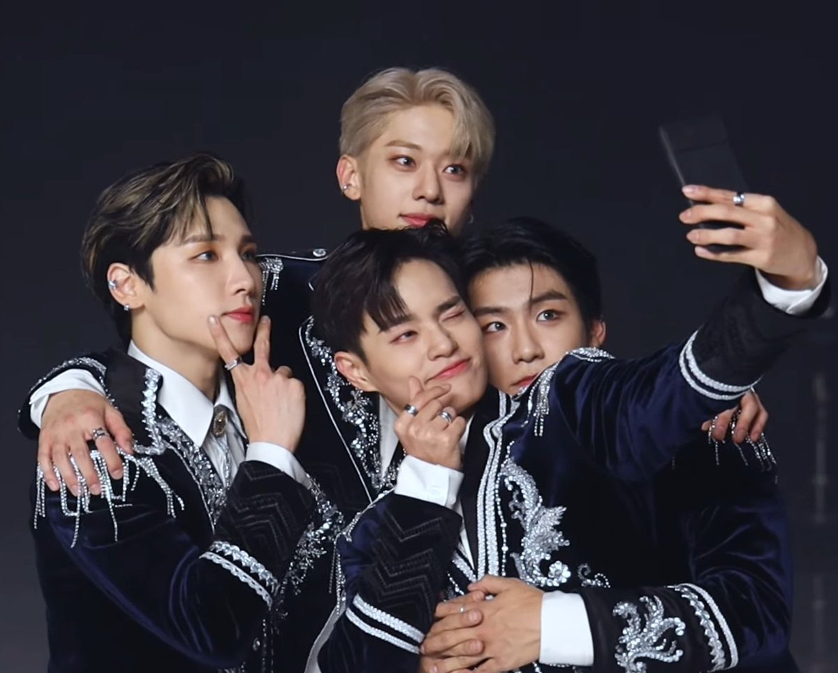 효뎡이 tweet media