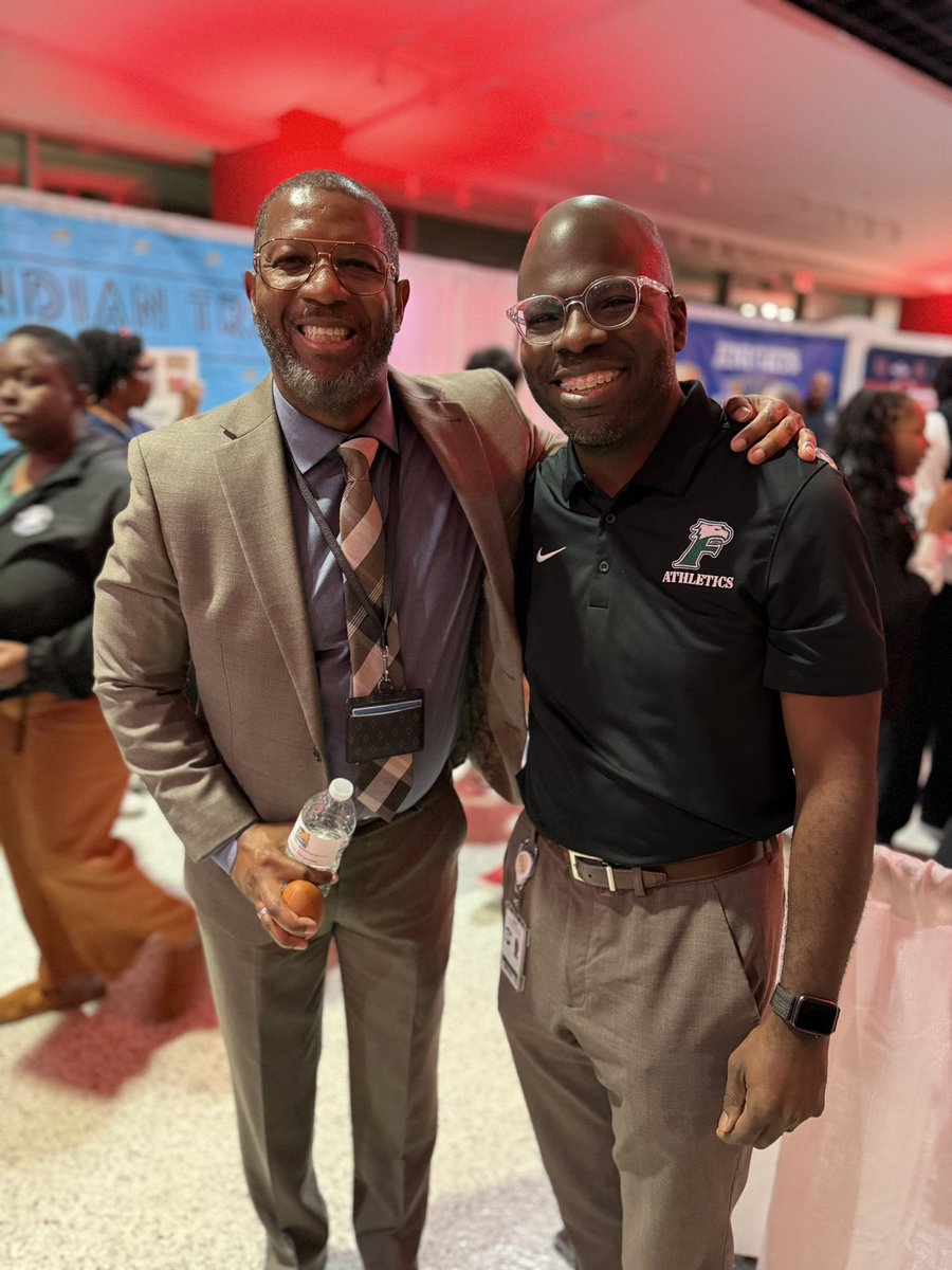 Dr. Donald G. Nicolas tweet media