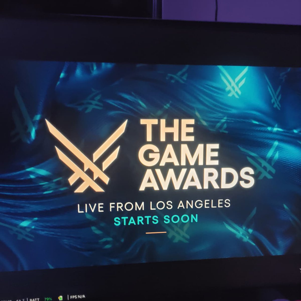 ¿ Quién ya viendo los #GameAwards ? 👀 No hay stream de #TheGameAwards (necesito descansar) pero estaré opinando por aquí :v