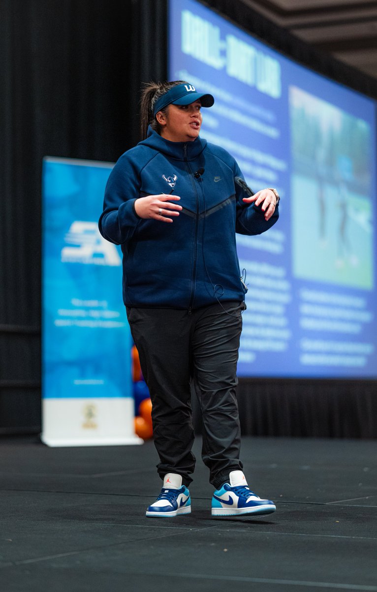 NFCAorg's tweet photo. DRILLS! DRILLS! DRILLS! 🥎📝

Our attendees got to hear about pitching, hitting, and catching drills for every level. 🔥💪

The lights are bright, the energy’s high, and it’s time to #RakeItIn! 💥🥎

#NFCA2025 https://t.co/InbzQumoaK