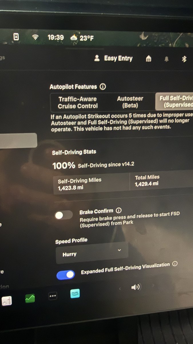 Gpagnozzi's tweet photo. @billykyle I’m on the same boat, my daily commute is about 1:15 min each way. And since I can track my FSD usage with 14.2.1,  FSD drove me around 1420+ miles including 2 trips to NYC.
Just love it https://t.co/T8wCXBZ2j3