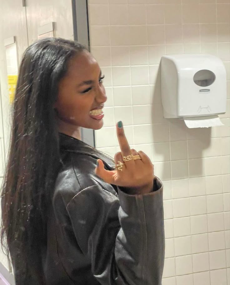 jstdancee's tweet image. #𝐏𝐑𝐄𝐓𝐓𝐘_𝝦𝖠𝙍ꔋ𝝪𝑮𝑰𝑹𝑳𝑺