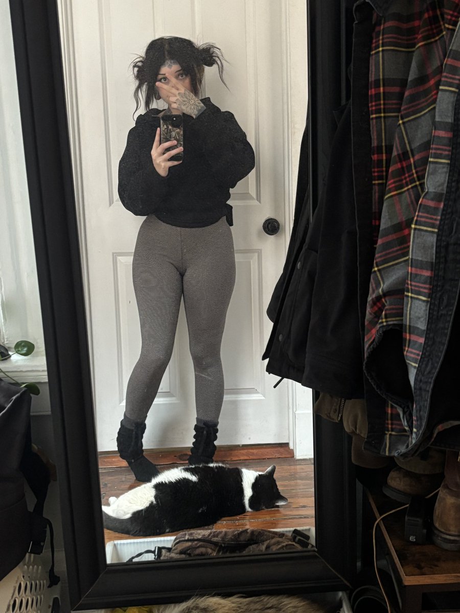 bandobb_'s tweet photo. hewwo:3 #altgirl #emogirl https://t.co/3UaT4fja82