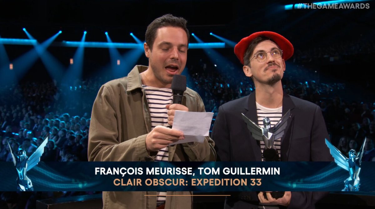 JVCom's tweet photo. CLAIR OBSCUR gagne son premier Game Award ! Meilleur jeu indépendant ! Bon, on parie sur combien de titres ? 🏆🥖 https://t.co/v8JTL32Hhr