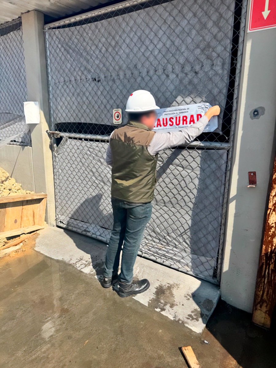 PROFEPA_Mx's tweet image. 💧Durante 2025, la Profepa y @conagua_mx realizaron 65 visitas de inspección a industrias ubicadas en la zona alta del río Tula, en municipios de Hidalgo y el Estado de México. Como resultado de estas actividades conjuntas, se reportan:
•26 irregularidades encontradas e…