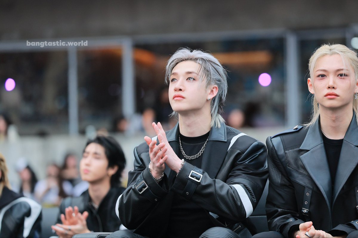 HUI_bangtastic's tweet photo. 251206🐺

AAA🇹🇼

#StrayKids #skz #스트레이키즈 #ストレイキッズ #스키즈 #スキズ #BangChan #방찬 #バンチャン #CB97 https://t.co/q8FAzkMXMq