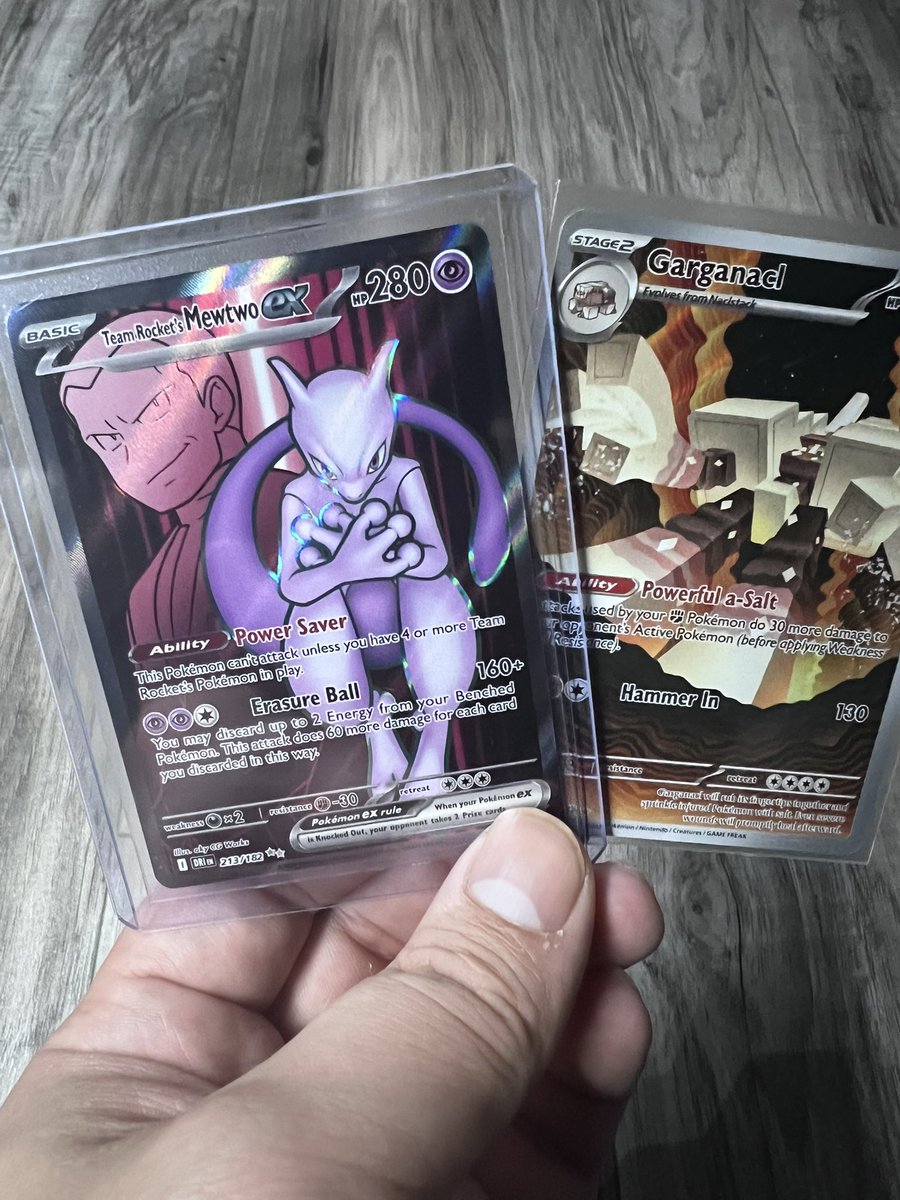 J3TZ_'s tweet photo. Not a bad pull!!! https://t.co/J98y2OQMG8