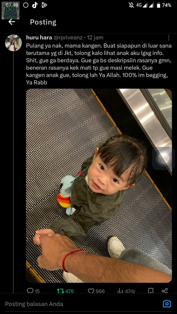 tanyarl temen temen klo ada yg liat adek ini tolong hubungin kakaknya yaa,kabarnnya adek ini dibawa kabur sama ayahnya🥺tolong bantu up gaiss supaya cpt ketemu🙏🏻