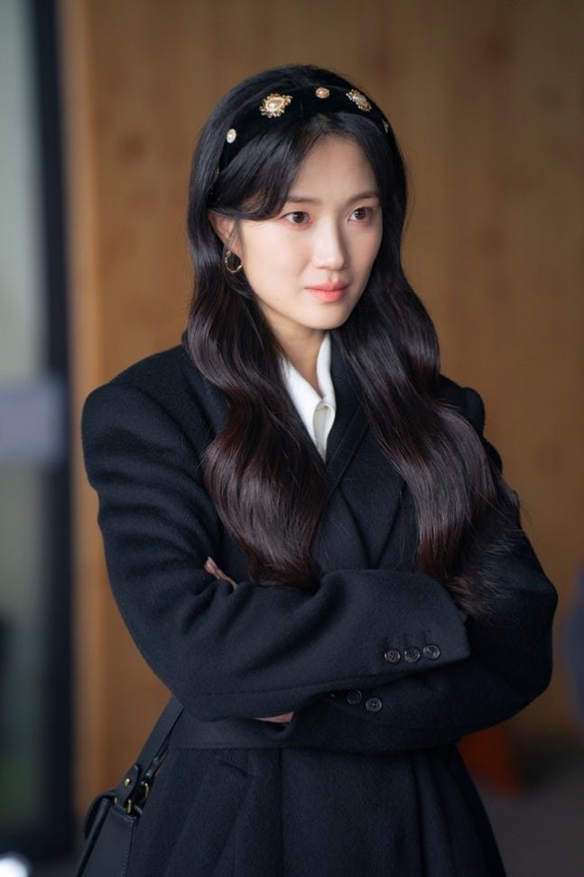 Kim Hyeyoon di drama Human From Today

m.entertain.naver.com/now/article/60…