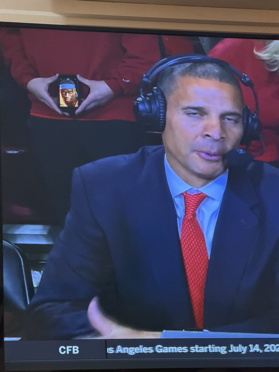 CycloneBarry's tweet image. Bless this man.